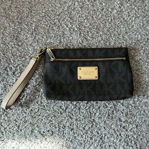 Michael Kors Wristlet